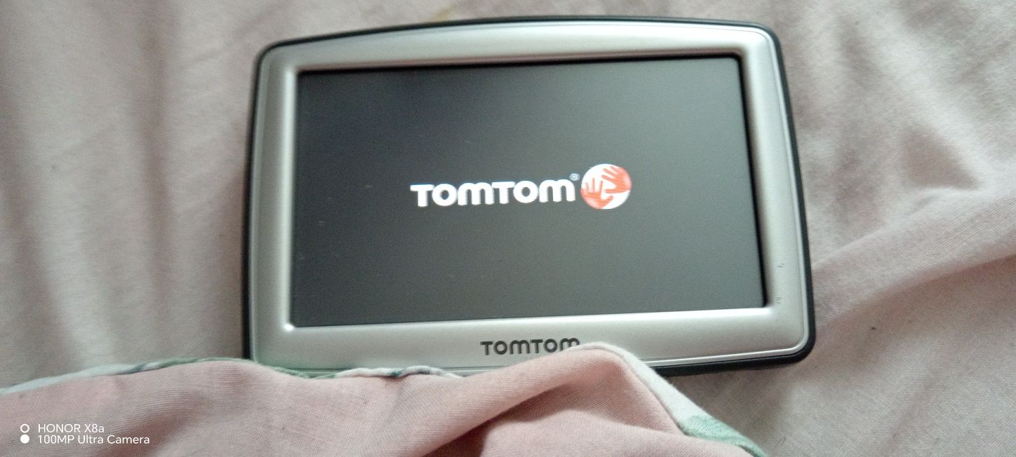 Навігатор Tom Tom