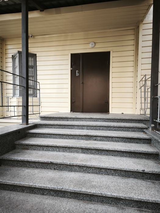 Оренда двокімнатної квартири на Київській біля ЦУМу