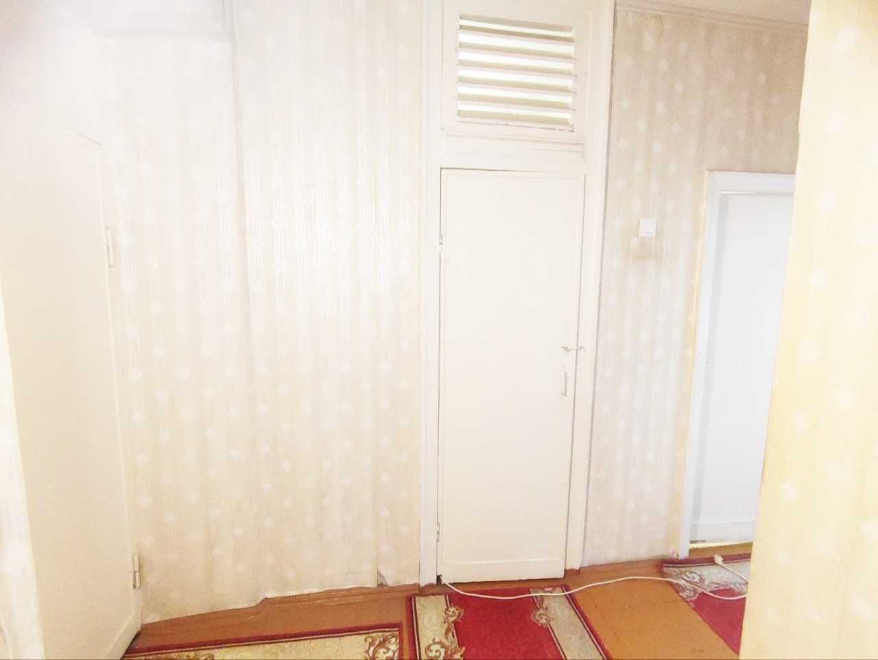 Продам 2к сталинку 57м Нагорка Героїв Крут Дмитра Яворницького