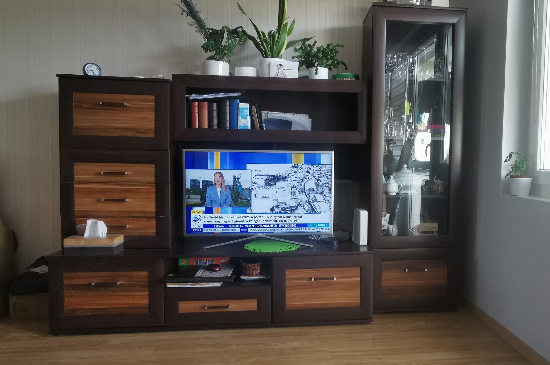 Meble zestaw  , szafa, witryna, barek z szufladami, niska "komoda"