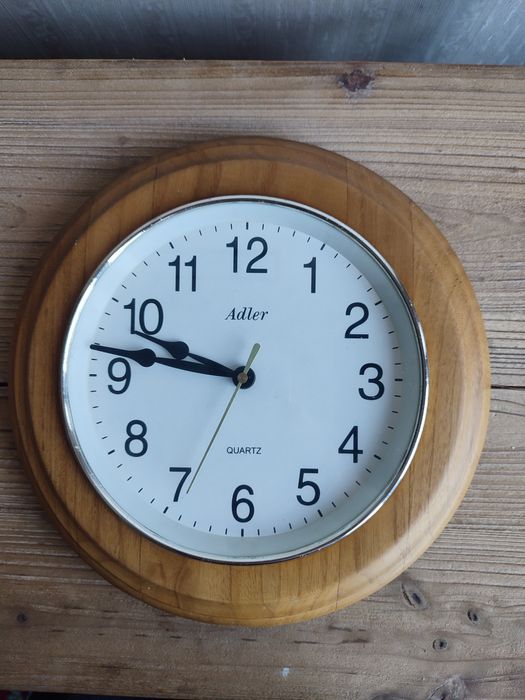 Zegar ścienny drewniany Adler