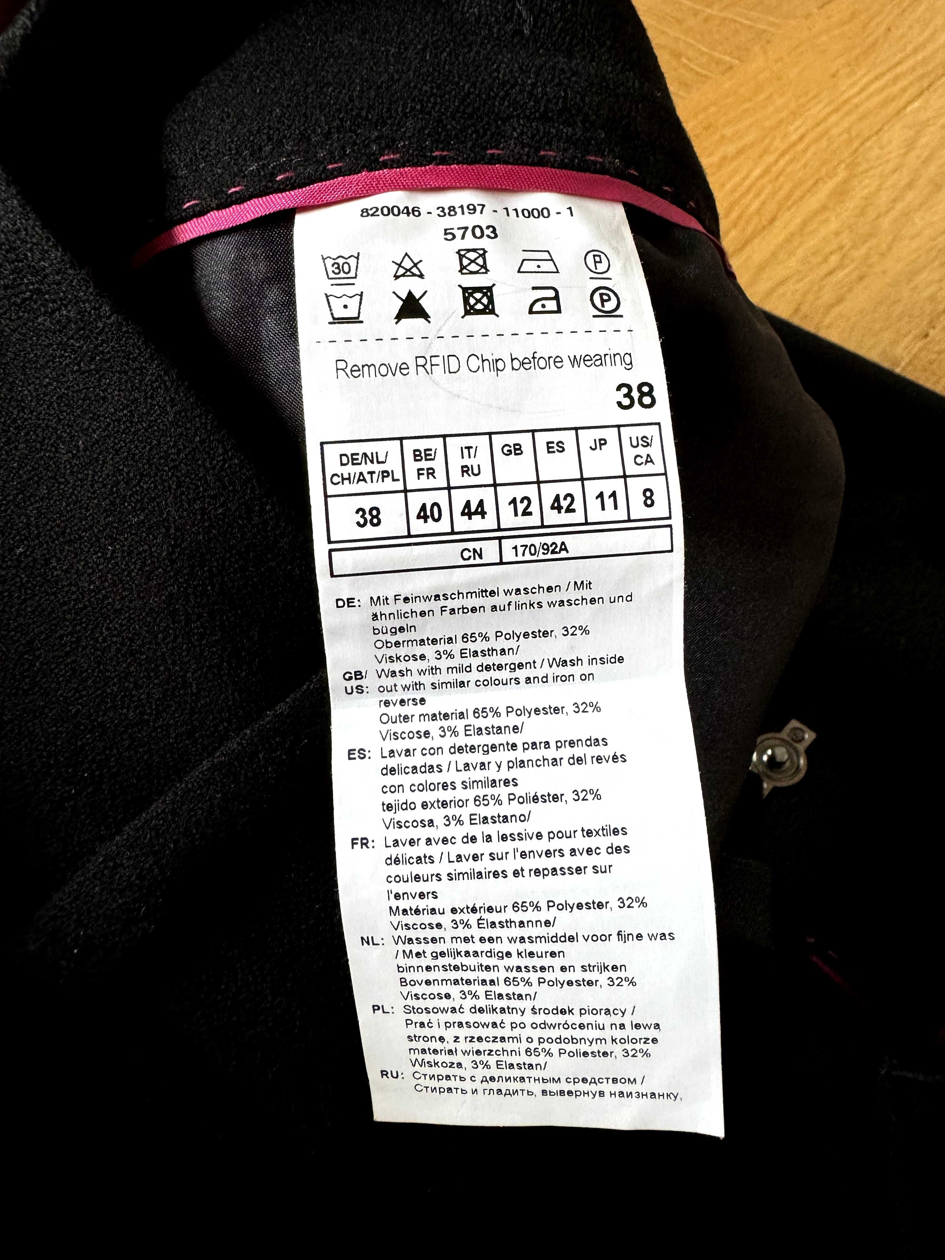 Eleganckie gładkie czarne spodnie damskie Gerry Weber