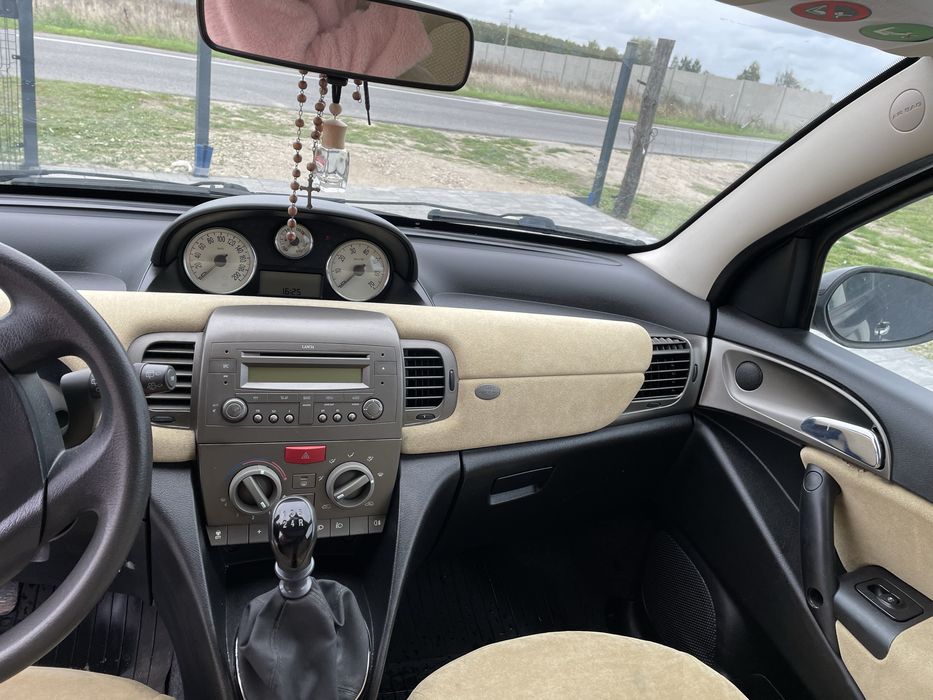 Lancia Ypsilon 2004 1.2