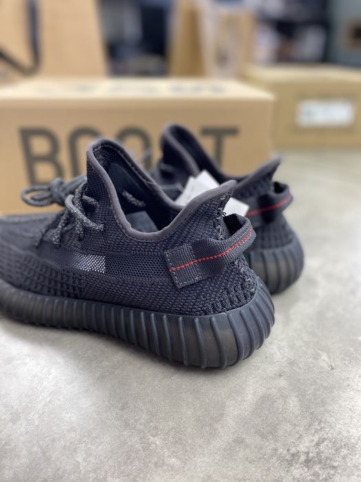 Мужские текстильные кроссовки Yeezy Boost 350 V2 Black изи буст ob191