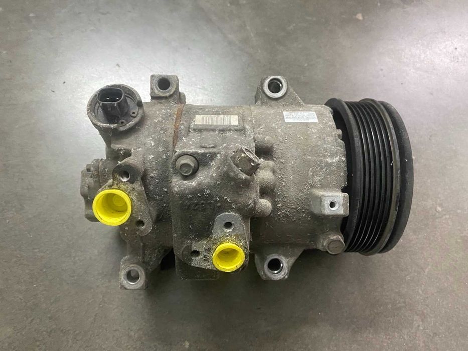 Компресор кондиціонера Toyota Auris Corolla E150 1.6 06-12р.