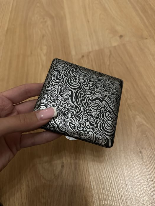 Papierośnica srebrna