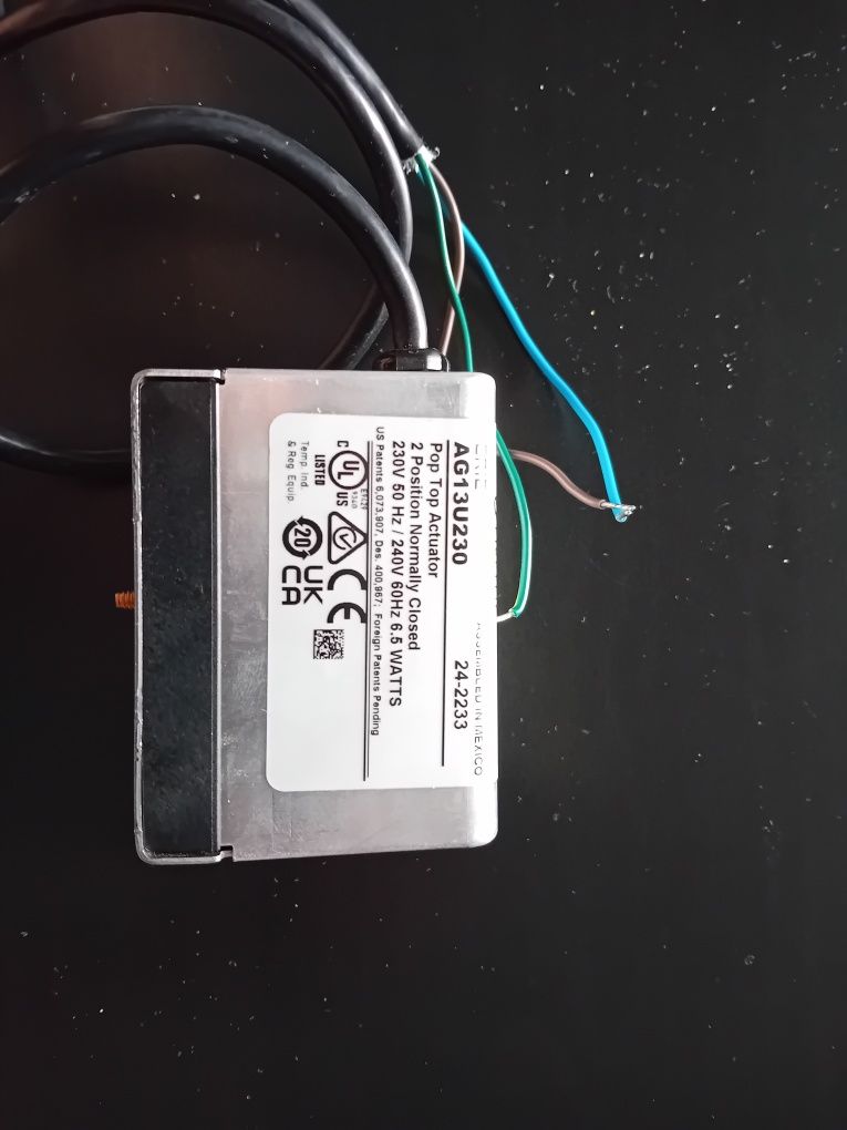 Siłownik zaworu Schneider Electric AG13U230 NOWY