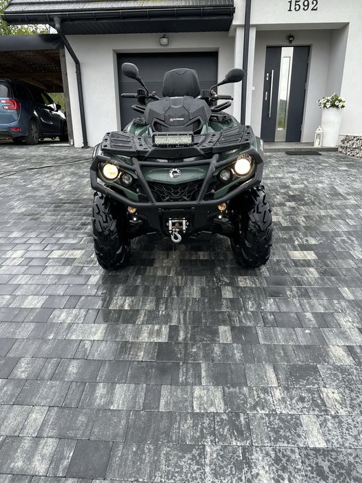 Sprzedam klada canam outlander w bardzo dobrym stanie