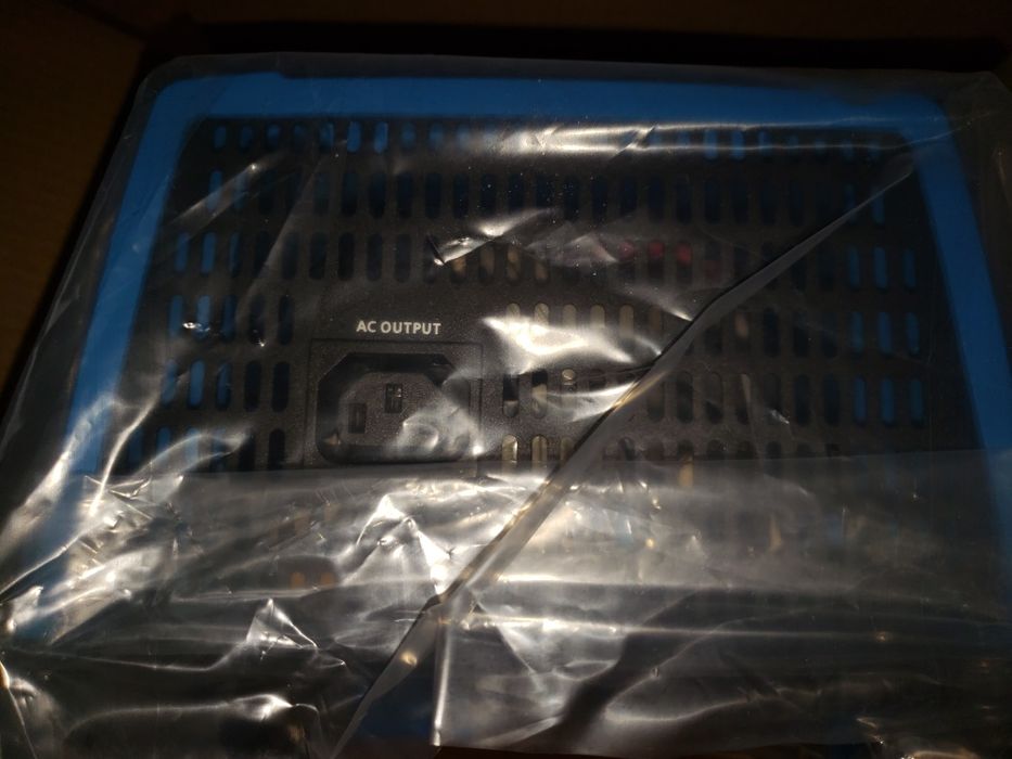 Інвертор Victron Phoenix VE.Direct 12V 220V 1200VA, резервне живлення