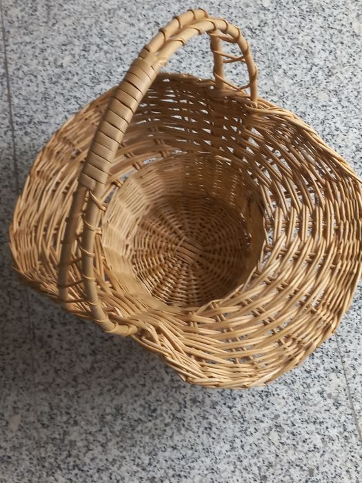 Cesto de verga , multifuncional.