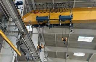 2 sztuki suwnice DEMAG 10 T - 27600 mm.