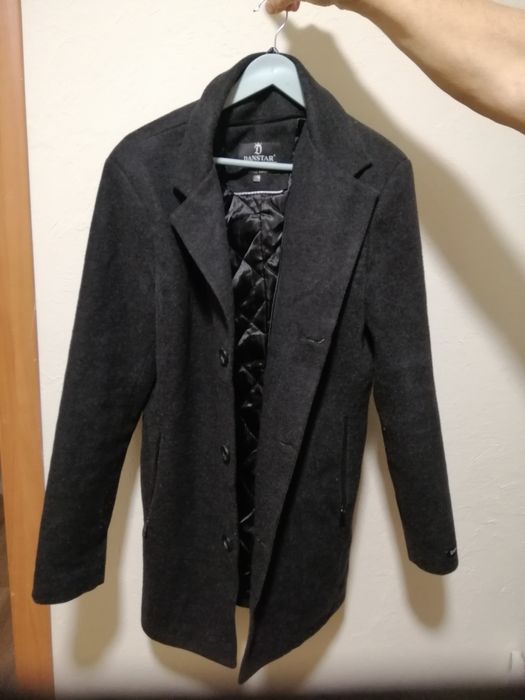 Пальто чоловіче р. 48 на високого