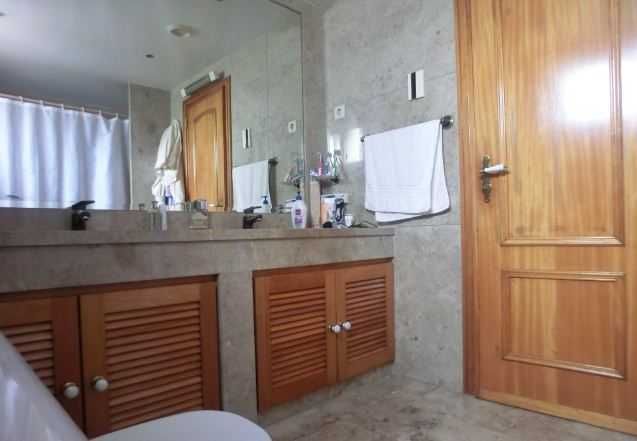 Quarto c/varanda só homens não fumadores tudo incluído 10mnt de Lisboa