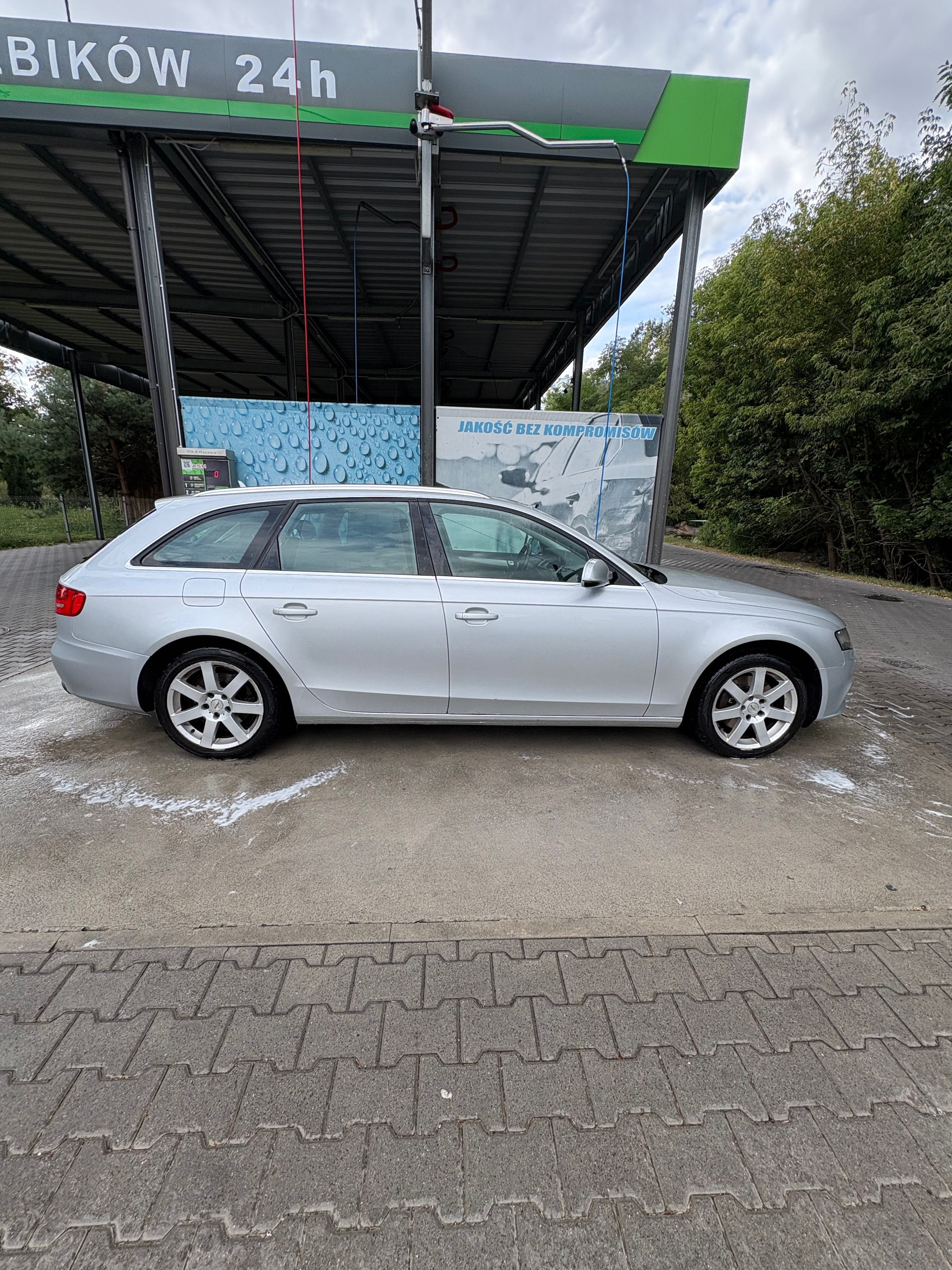 Audi A4 B8 2009 2.0 TFSI Turbo Quattro