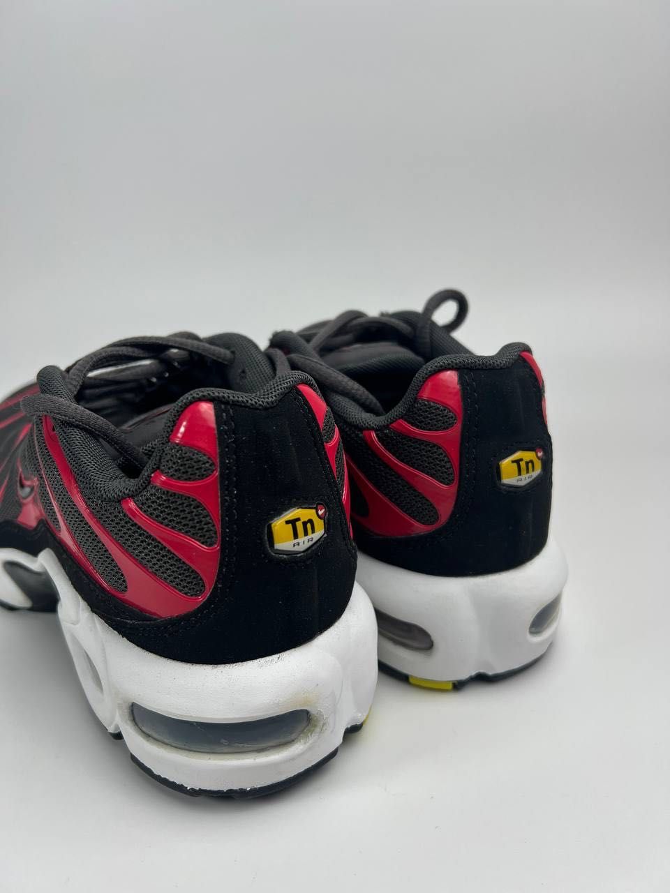 Жіночі кросівки  Nike Air Max Plus (Gs) CD0609-200 38 розмір