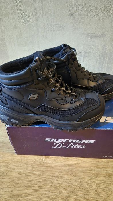 Зимове взуття на хлопчика Skechers  36 розміру