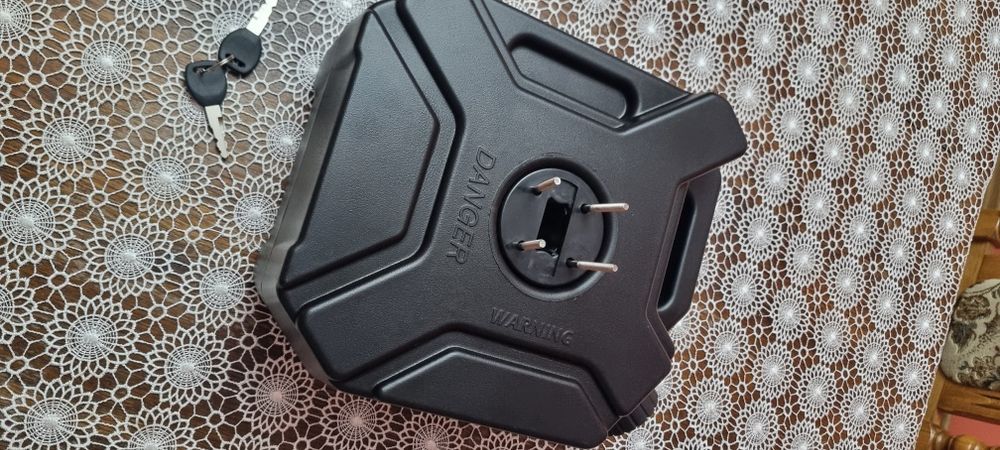 Kanister 5L do motocykla quada ATV z kluczykiem LONG HAUL NOWY