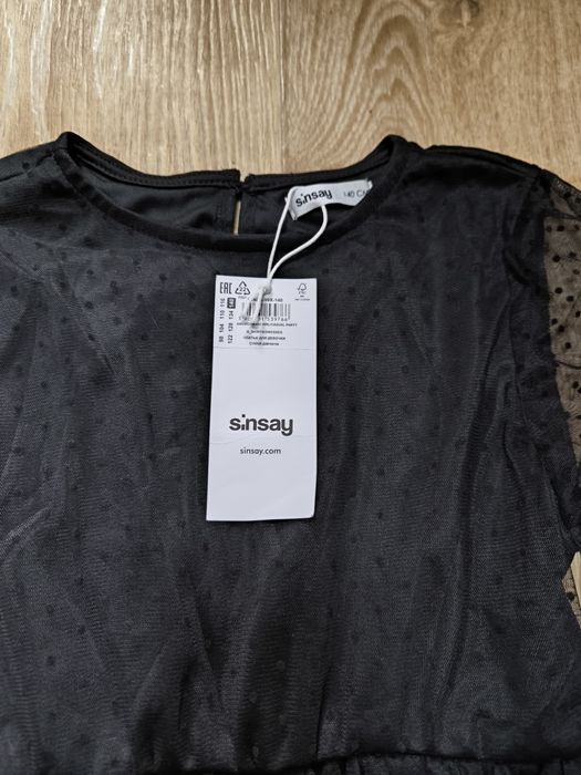 Платье на девочку sinsay 140