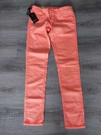 Spodnie jeans damskie