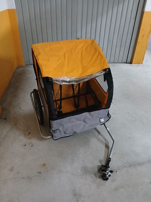 Atrelado para bicicletas