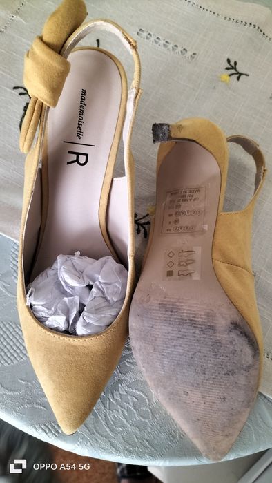 Sapatos de novos