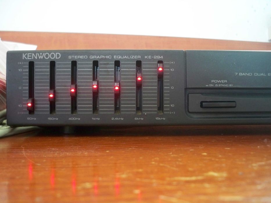 korektor equalizer Kenwood GE-294, 2 x7 suwaków diody LED czerwone