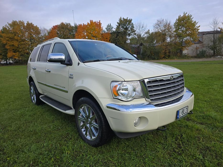 Chrysler Aspen