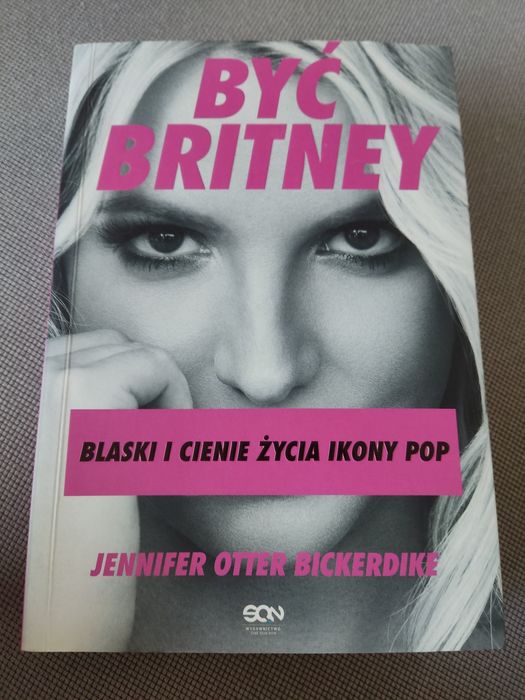 Być Britney J.O. Bickerdike