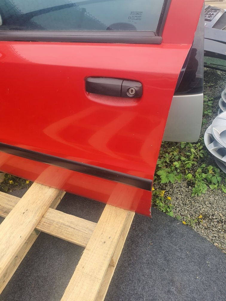 Drzwi lewy przod Fiat Panda 2