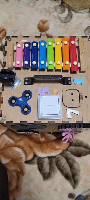 Бізукуб для дітей