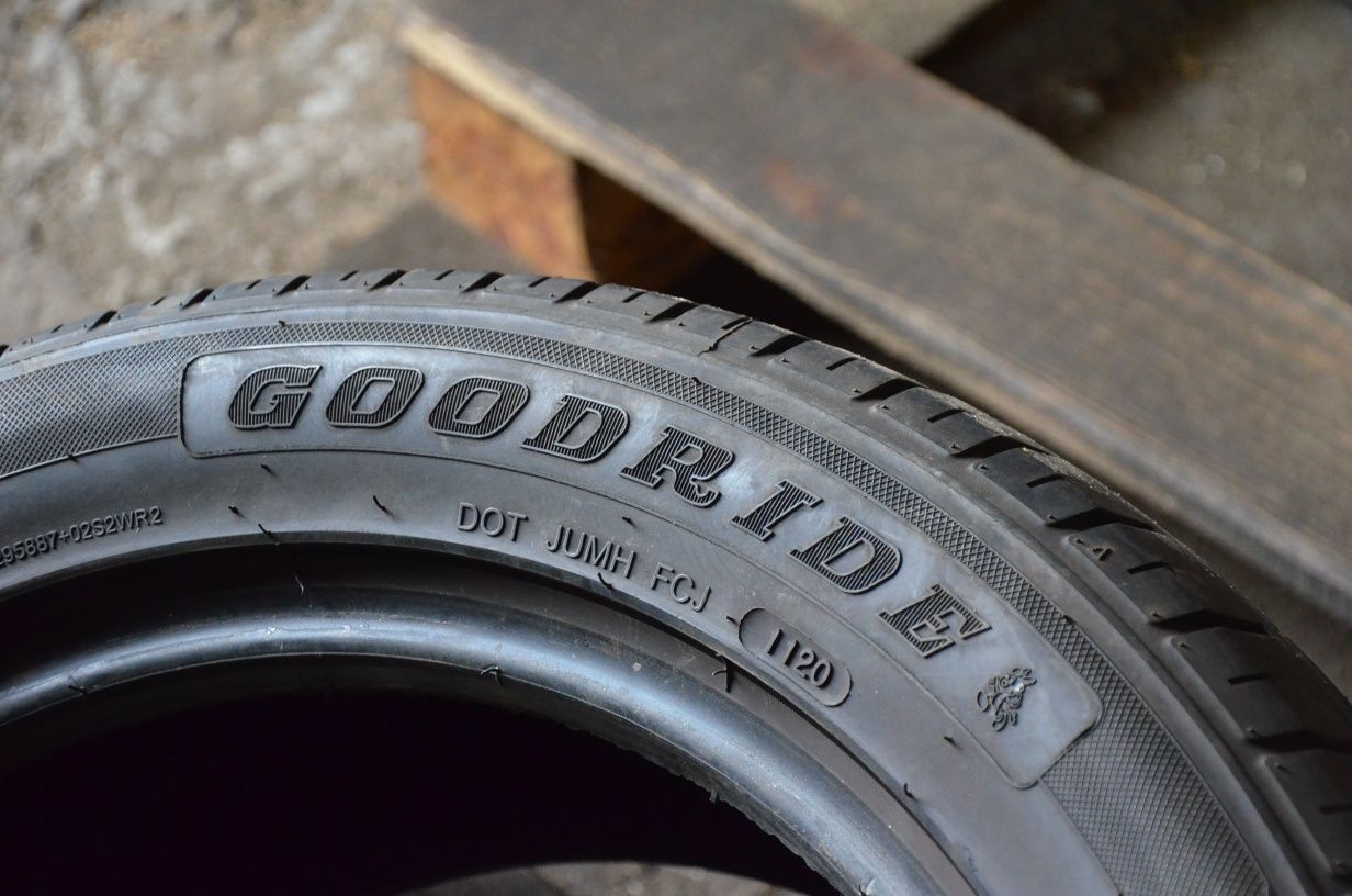 Резина шини колеса літо літні 235 50 r17 Gtyres