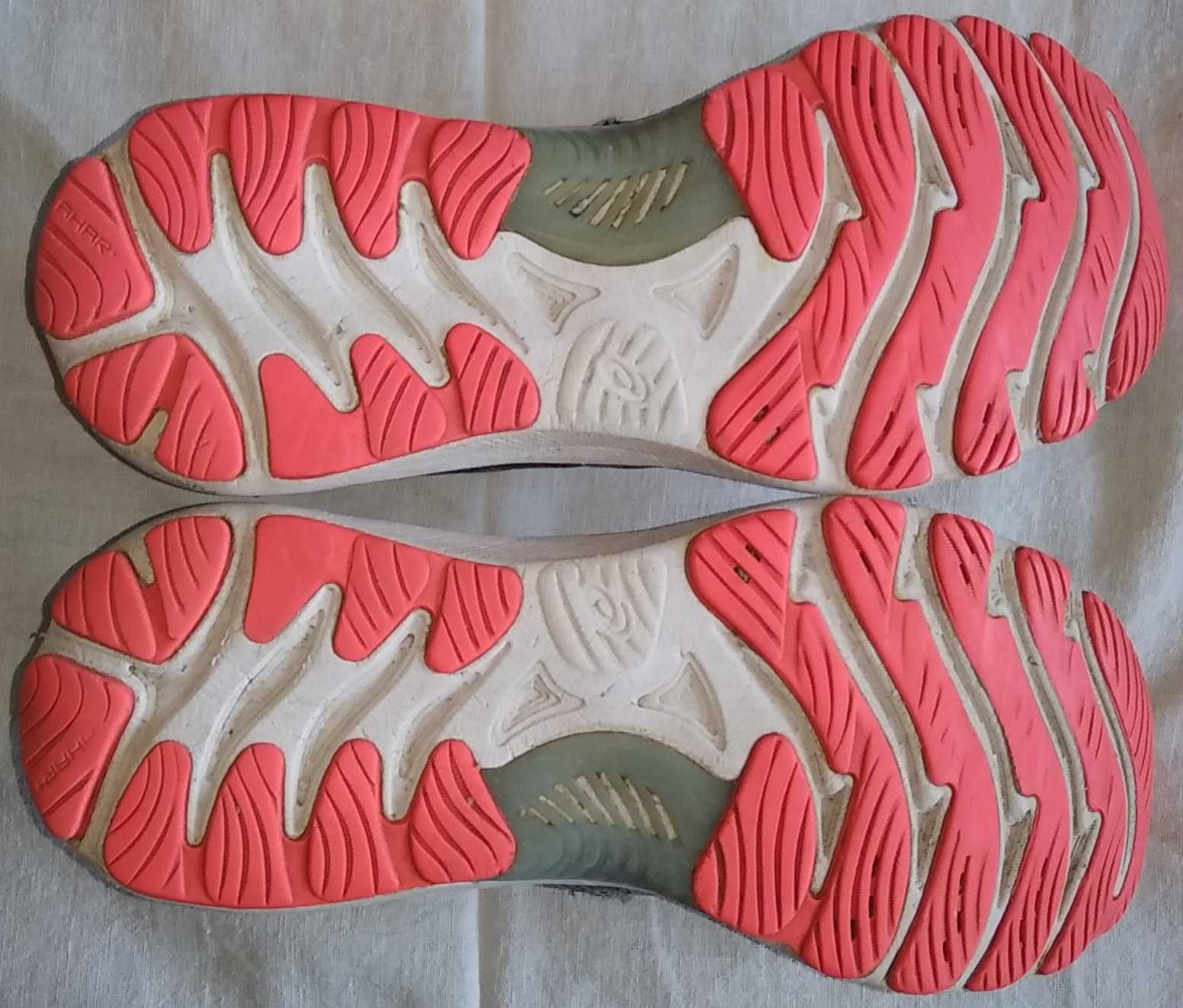 Asics 42 Gel Nimbus #263
