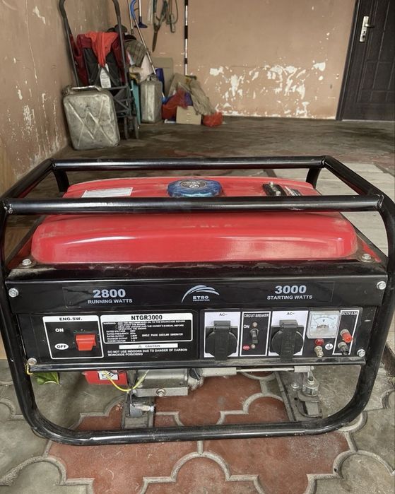 Бензиновий генератор 3 кВт продам