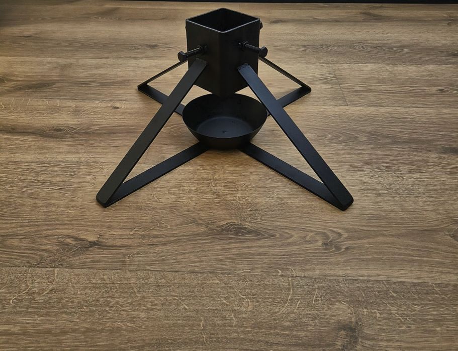 Stojak pod choinkę loft stabilny metalowy nowoczesny