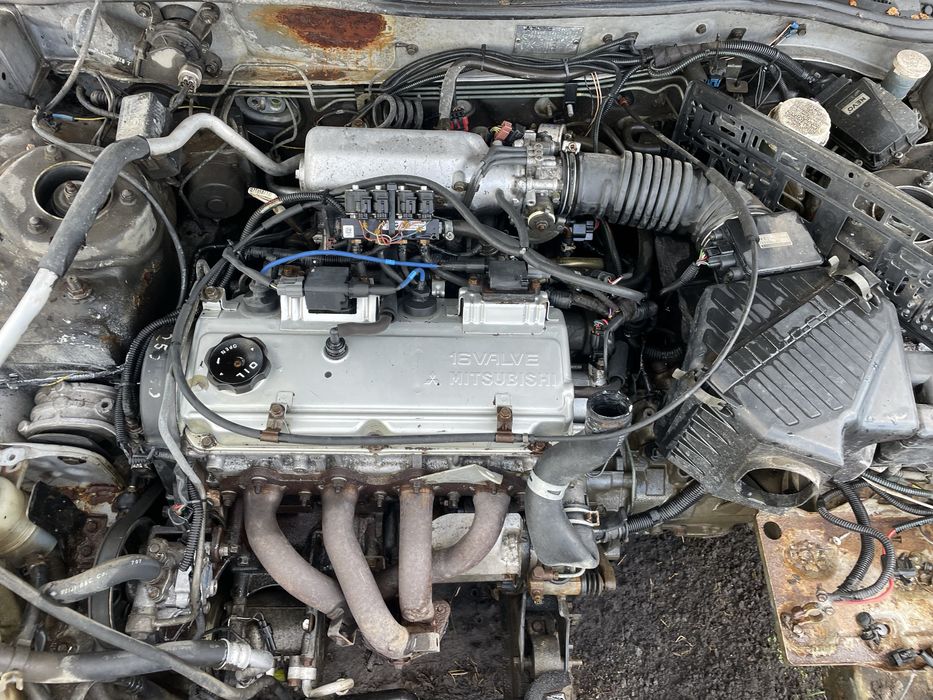 Двигатель Mitsubishi 1.8 Galant Carisma 4G93