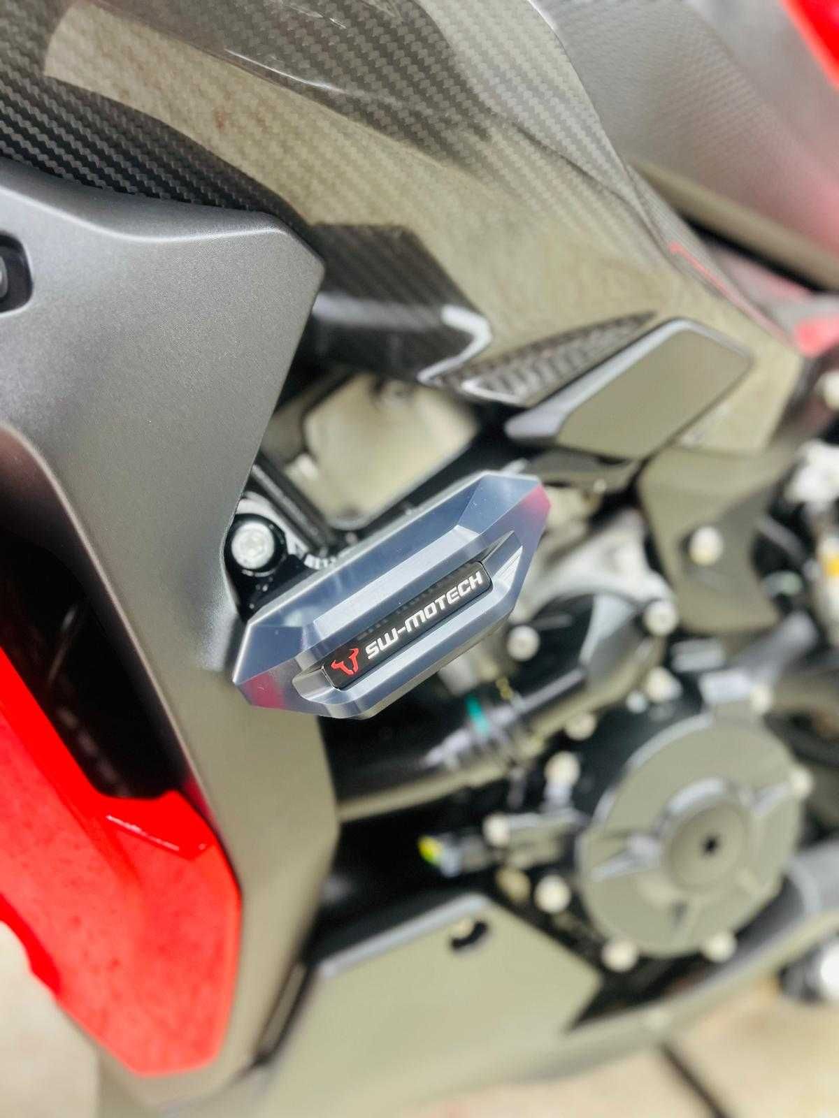 BMW S1000XR CARBON M