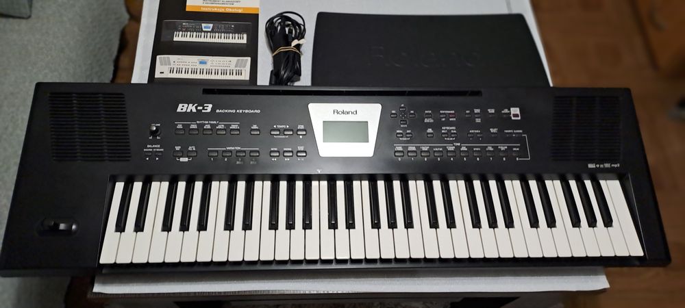Keyboard Roland bk3