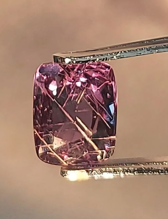 Гранат синій з олександритовим ефектом РІДКІСТЬ 1,13 карат