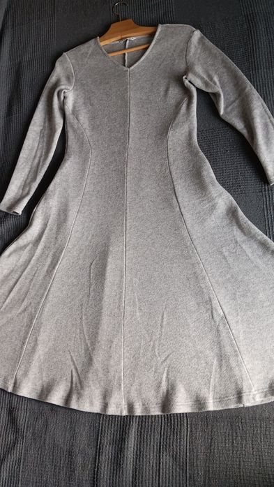 Sukienka dzianinowa Tatuum r M