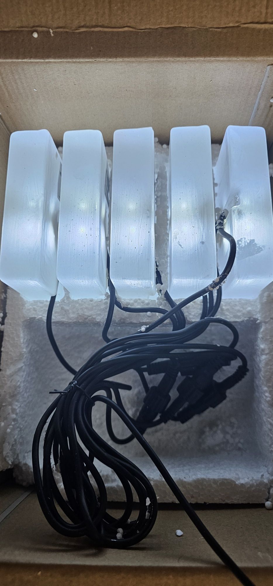 Lampy LED do oczek wodnych