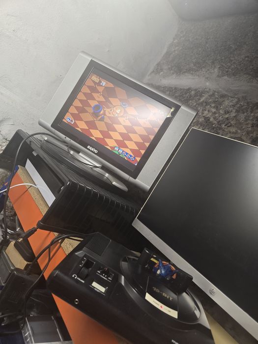 Mega Drive RGB + 2 Jogos