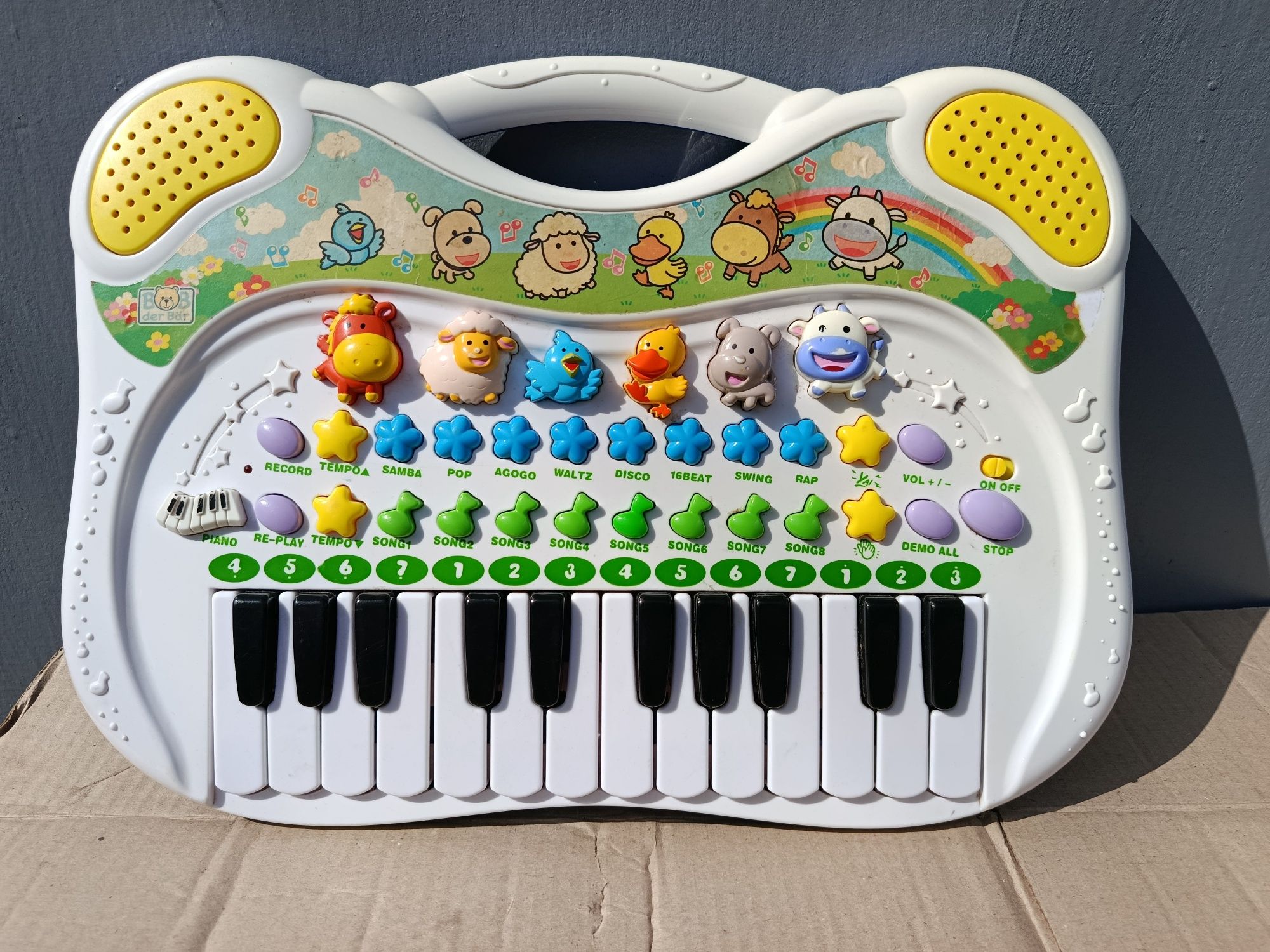 Развивающая музыкальная игрушка пианино