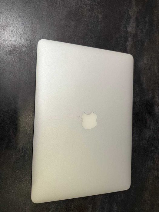 MacBook Air 13 2014 core i5 4ram 128Gb