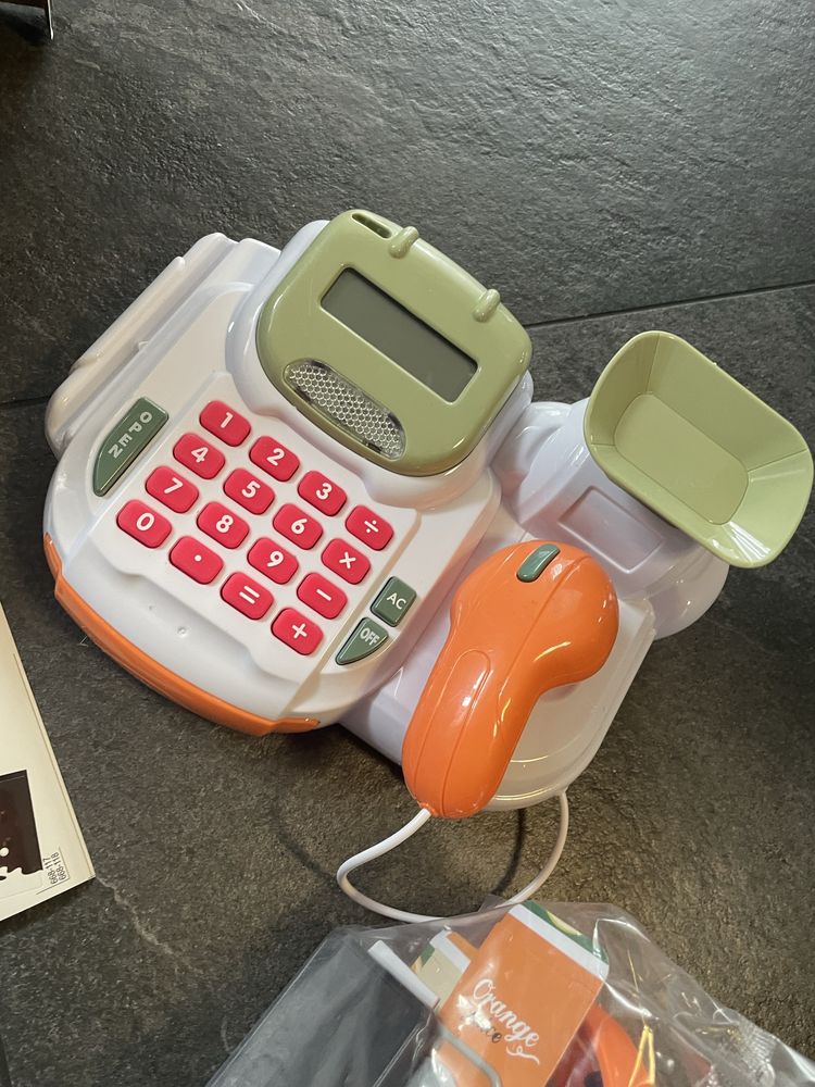 Kasa fiskalna sklep + akcesoria 36 el