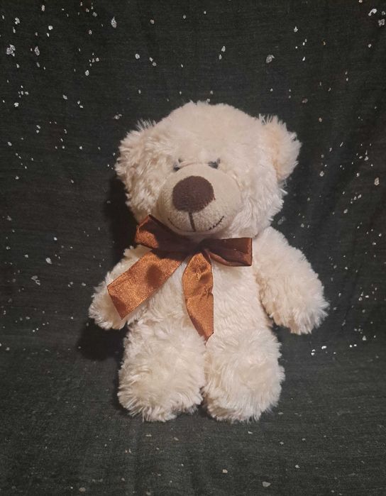 Miękka pluszowa zabawka maskotka MIŚ z kokardą satynową