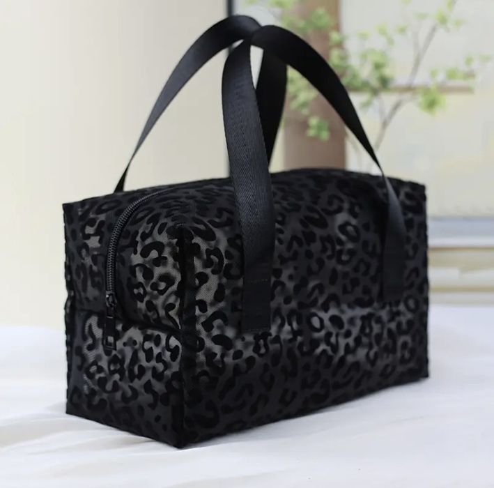 БОЛЬШАЯ стильная косметичка-сумка