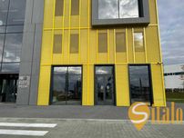 Продаж фасадного приміщення, вулиця Зелена