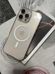 Iphone 16 pro max Gold