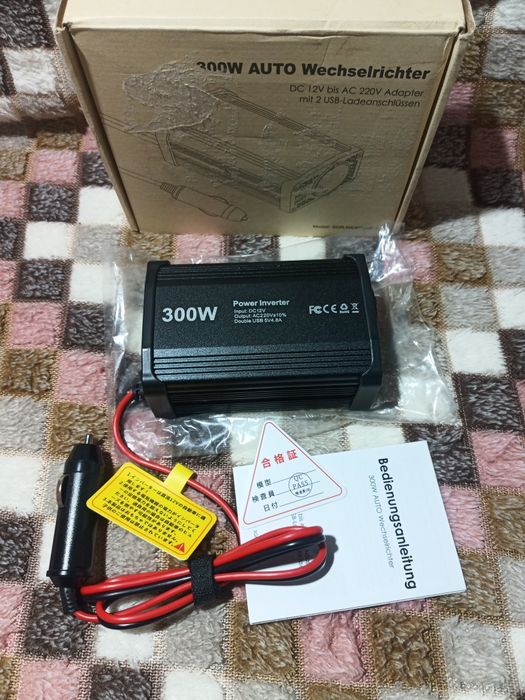 Перетворювач напруги LEICESTERCN 300W Інвертор (12V-220V, 2x USB 2.4A,