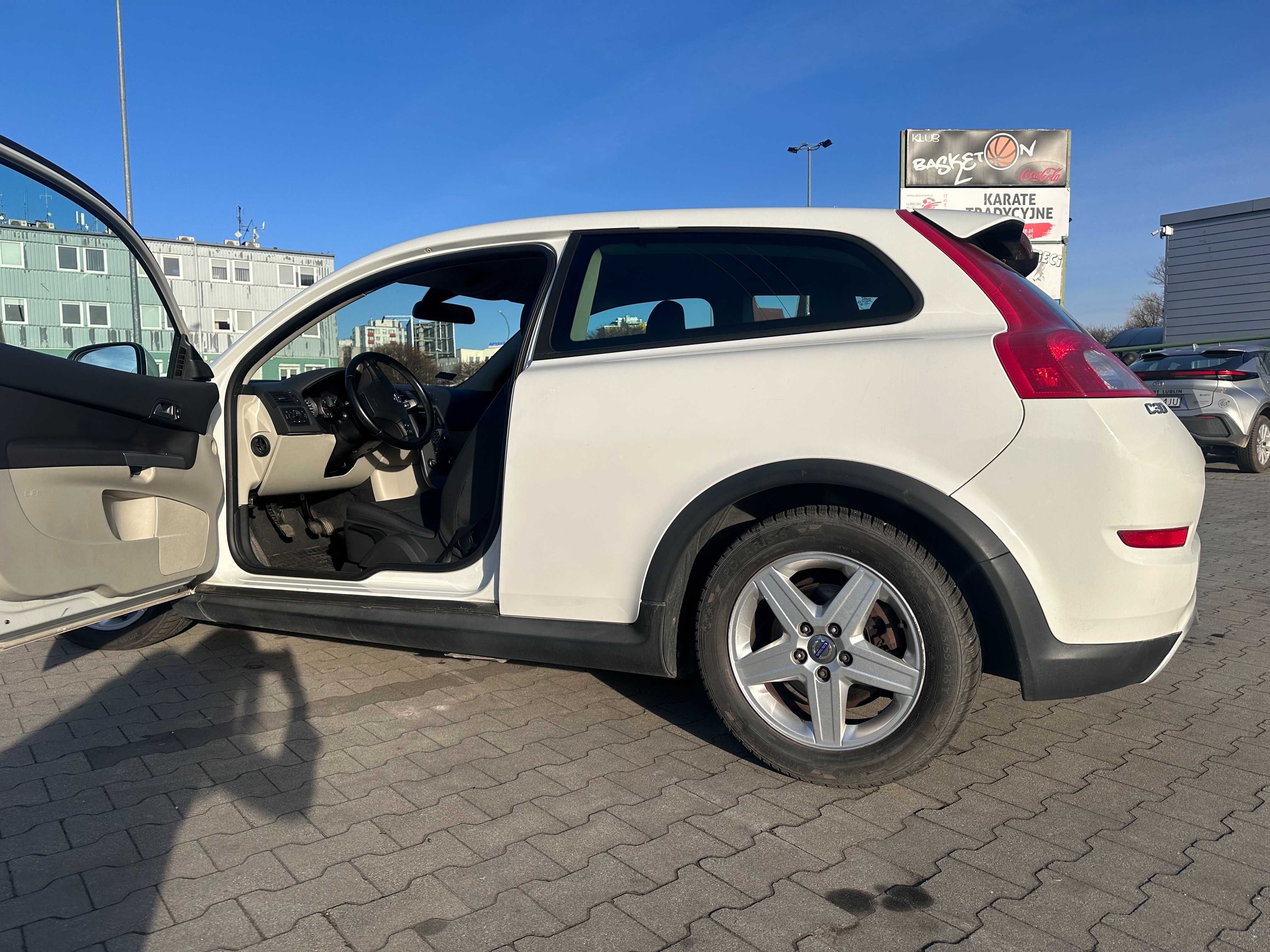 Volvo C30, 2010 r. 1.6 TDi, 109 km, przebieg 288 000 km